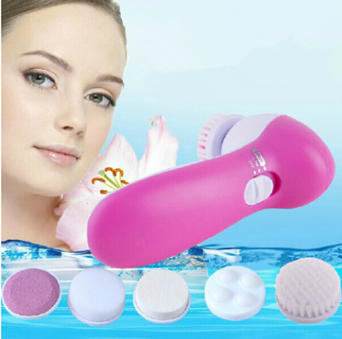 أداة تنظيف الوجه الكهربائية 5 في 1